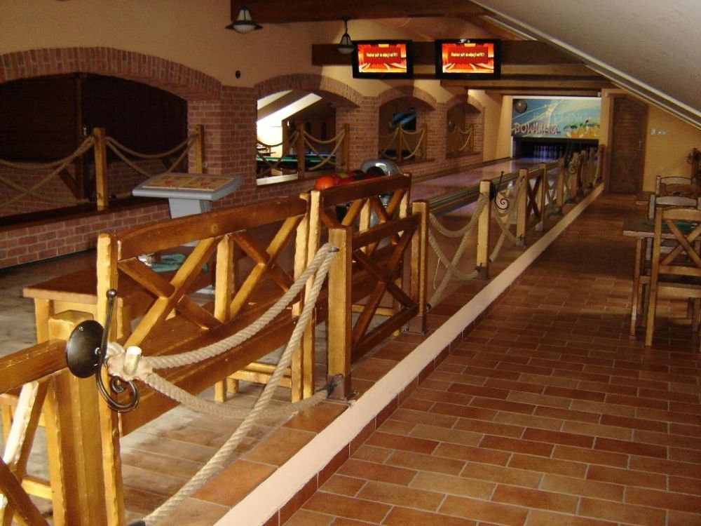 nabytok restauracia 001